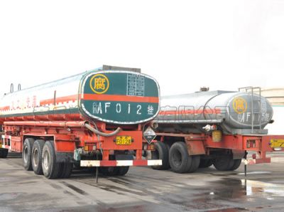 液体氯化钙运输车